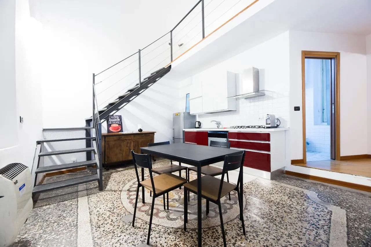 Aurea House By Holiday Home 24 Genoa